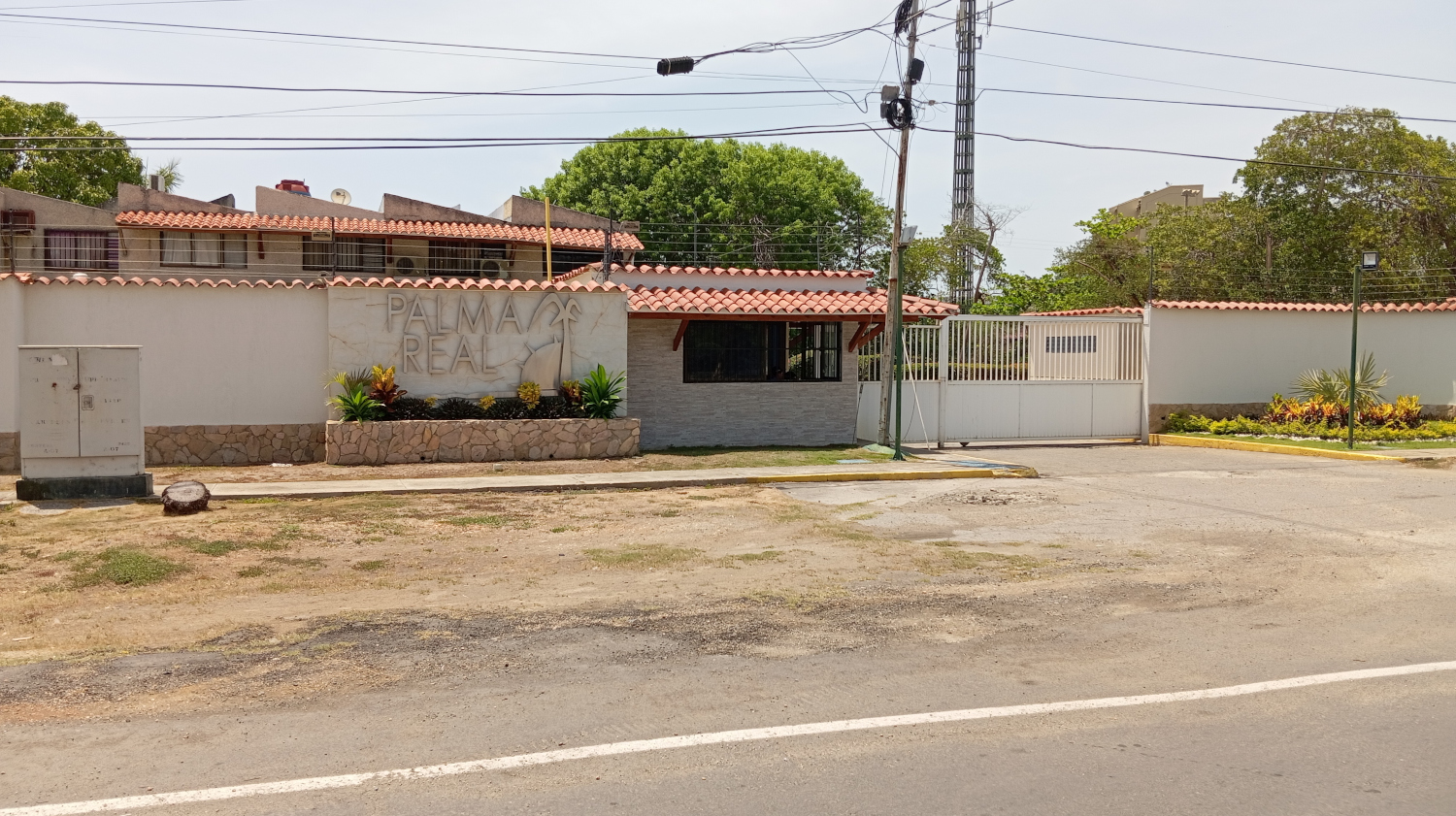 Town House, conjunto residencial Palma Real