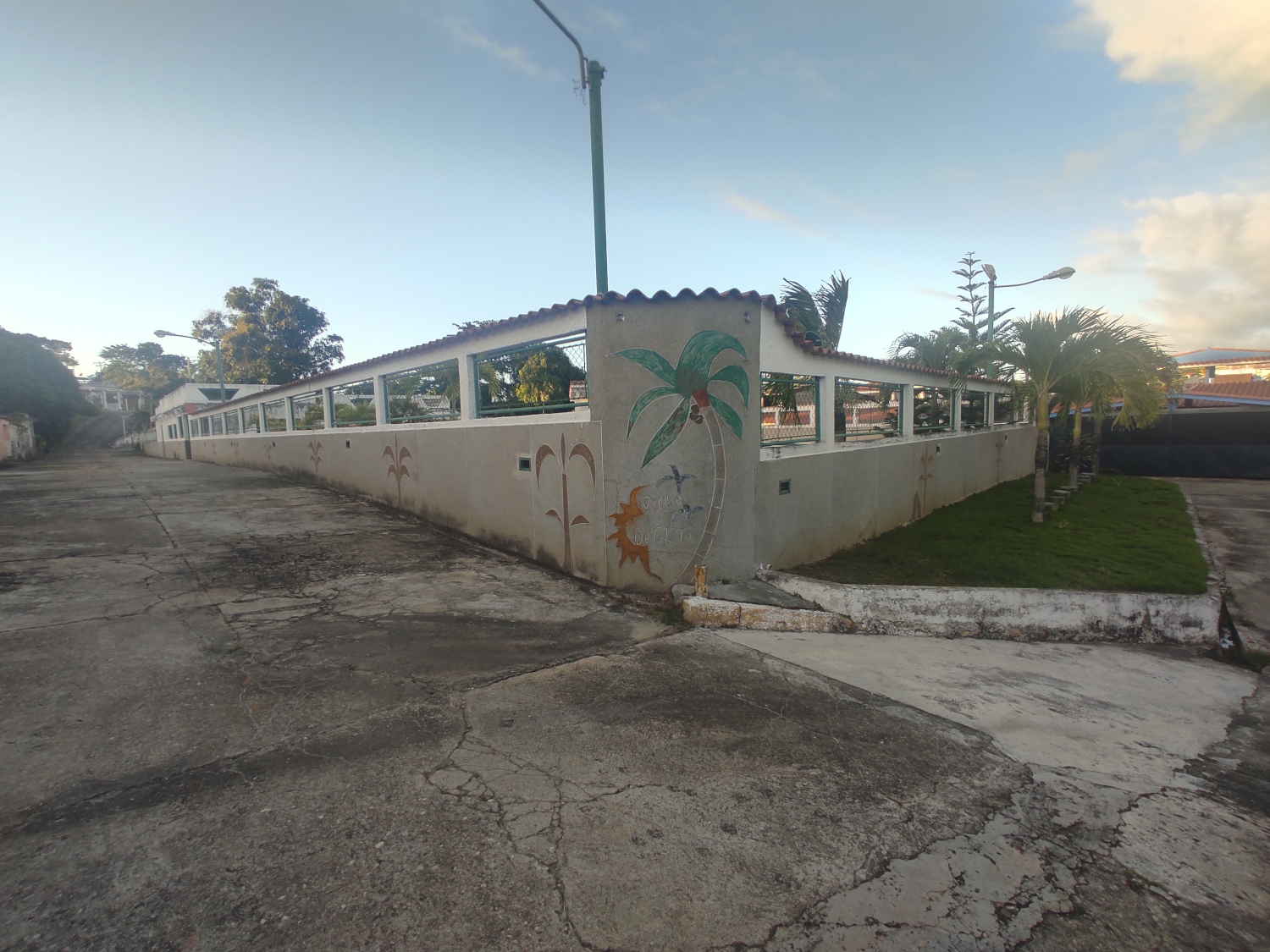 Casa ubicada en Higuerote, Conj. Res. Villas del río