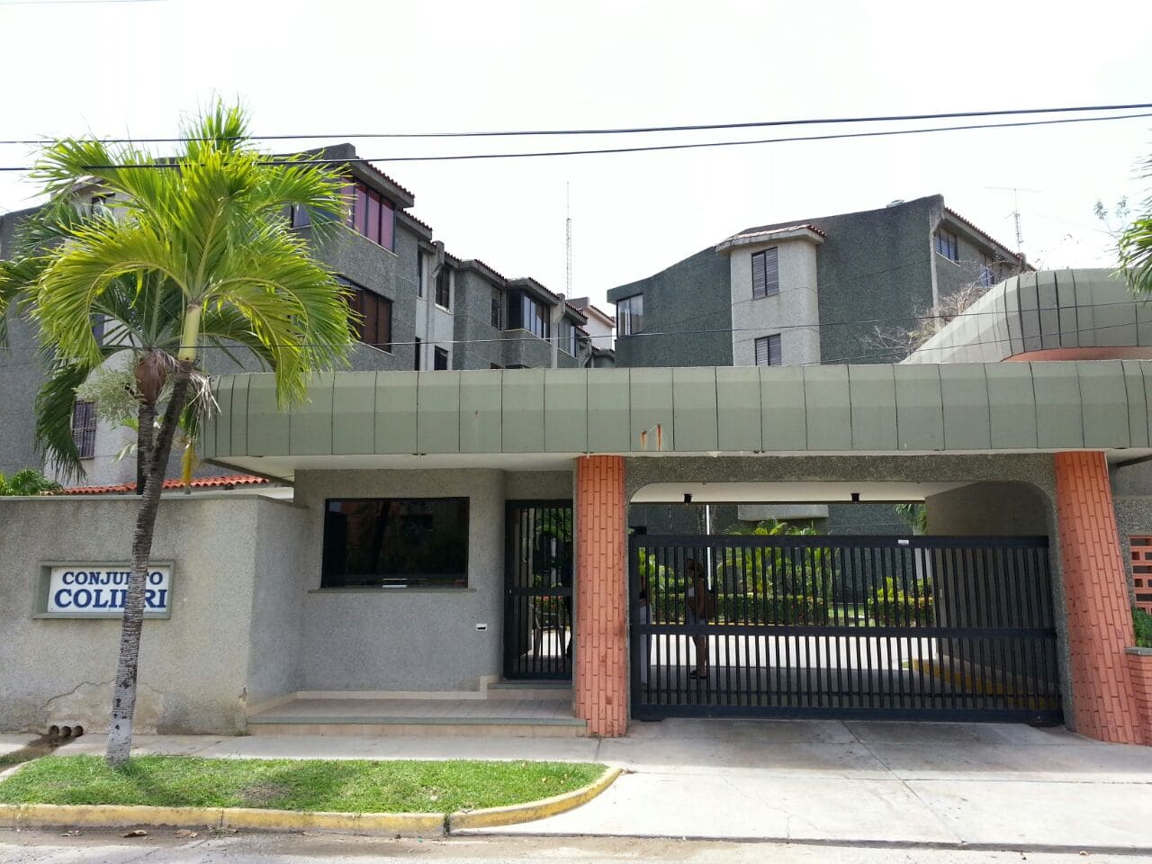 Apto de 2hab, 2 baños conjunto residencial colibrí